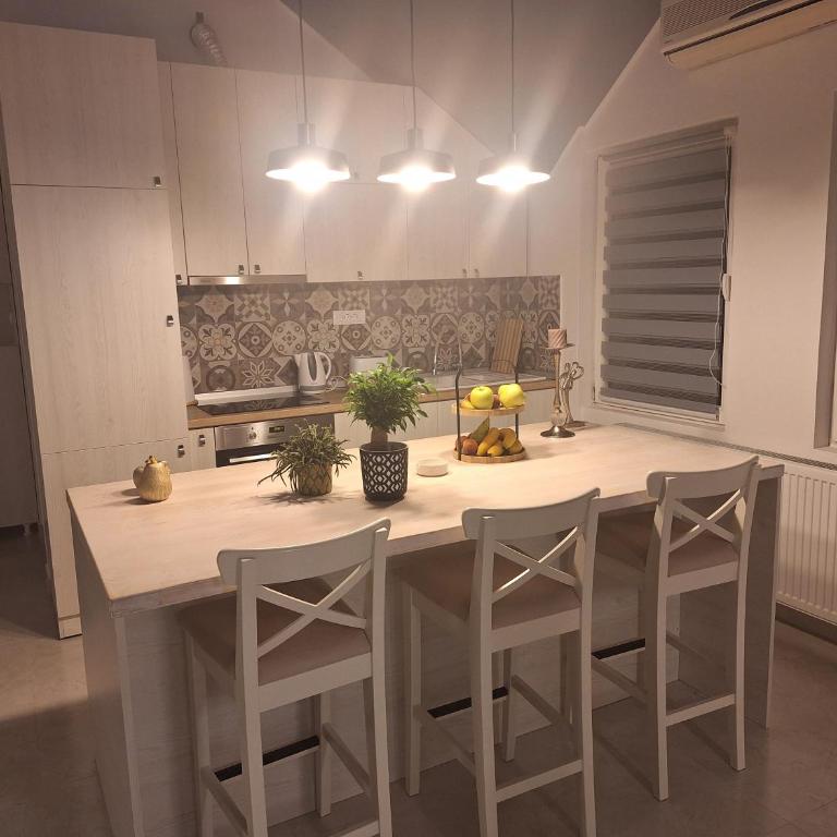 Iva Lux2 - Two-Bedroom Apartment with View - 4