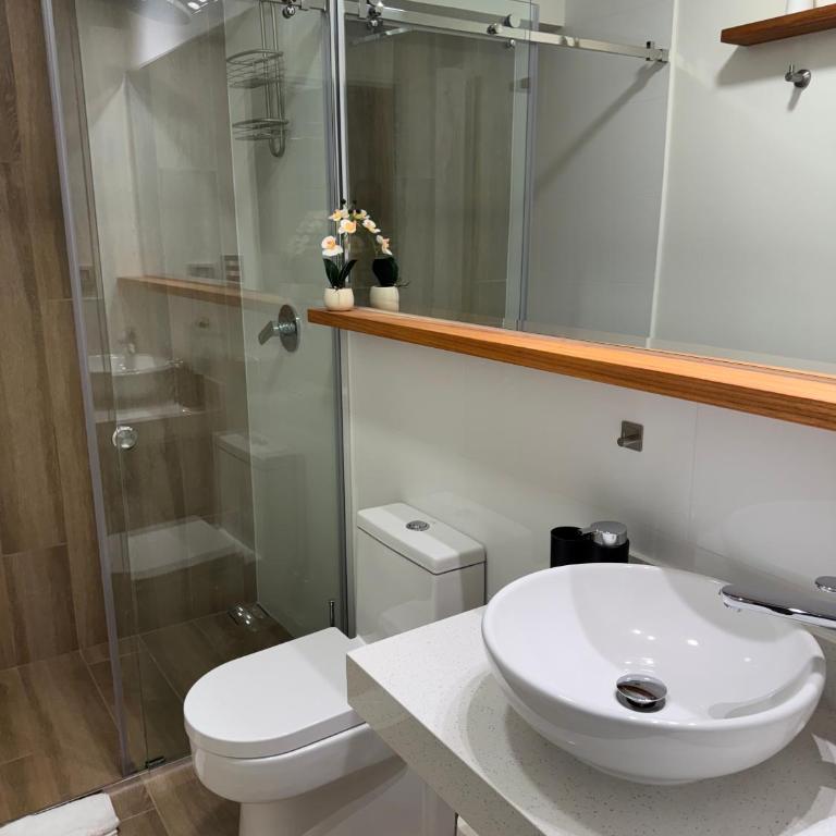 Luxury Tower Top Floor Apartment - Apartamento de 1 dormitorio con terraza - 10