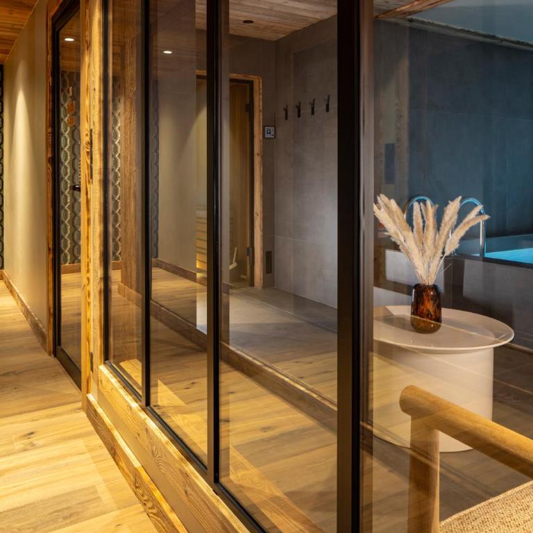 Chalet privé de Luxe IGLOO avec Piscine Sauna et Cheminée, 4 chambres, 220m2 by HOTEL MONTBLANC - Chalet - 53