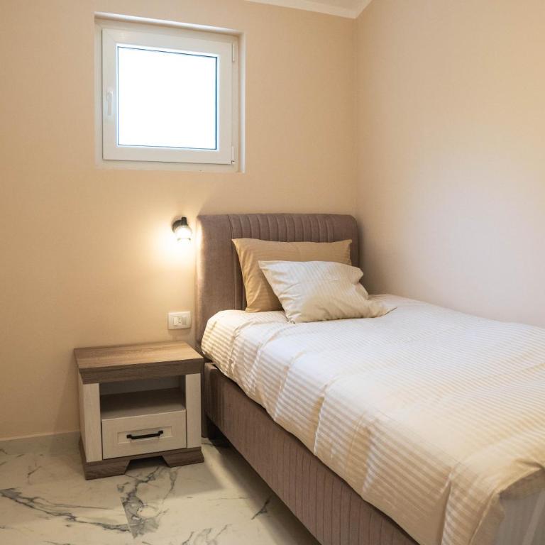 Moskov - Two-bedroom Ap with Sea View - Two-Bedroom Apartment with Balcony - 6
