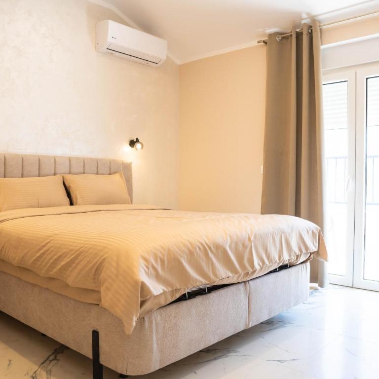 Moskov - Two-bedroom Ap with Sea View - Two-Bedroom Apartment with Balcony - 5
