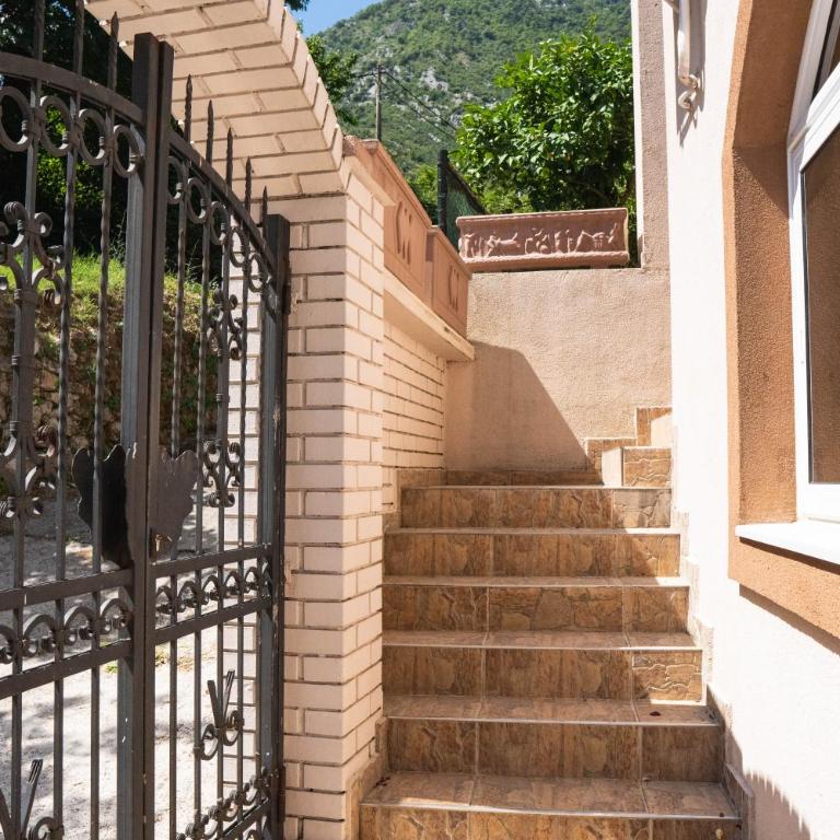Moskov - Two-bedroom Ap with Sea View - Two-Bedroom Apartment with Balcony - 29