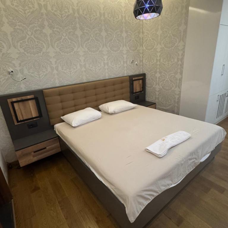 Penthouse Victoria - Two-Bedroom Apartment - 22