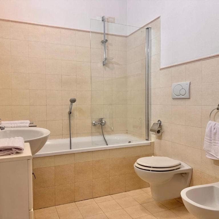 Casa di Chiara posto auto e aria condizionata - Appartamento con 1 Camera da Letto - 3