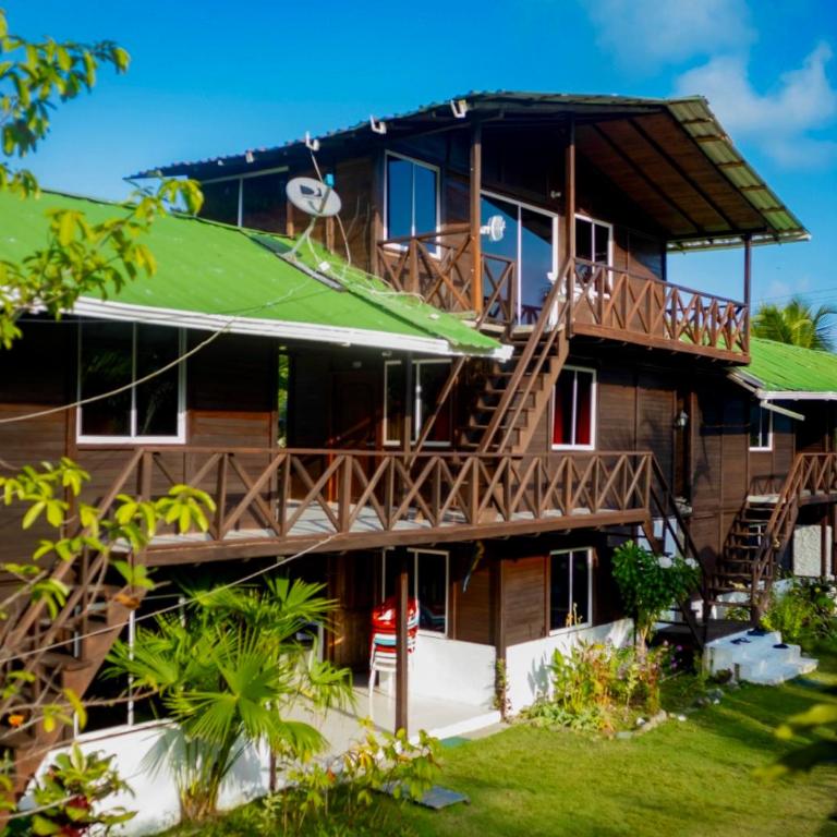 Belcys House Sapzurro - Double or Twin Room with Private Bathroom - 1