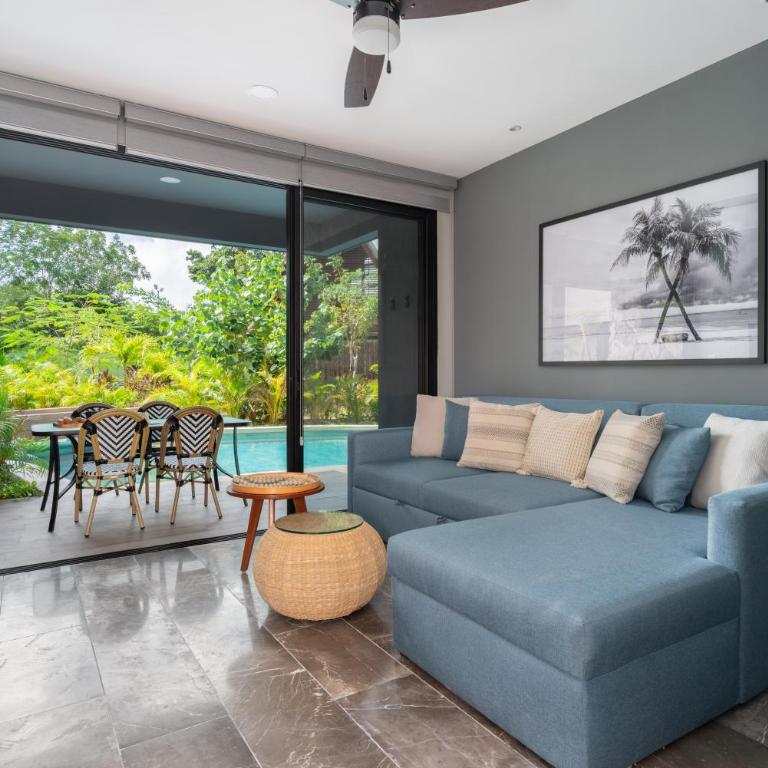 Paramar Black - Two-Bedroom Apartment with Pool View - 8