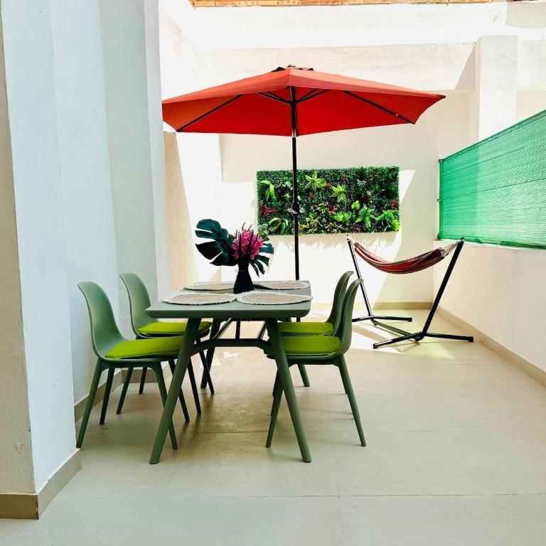 PLANAS 2 Design & Spaciousness with Terraza in Ruzafa SOHO - One-Bedroom Apartment - 50