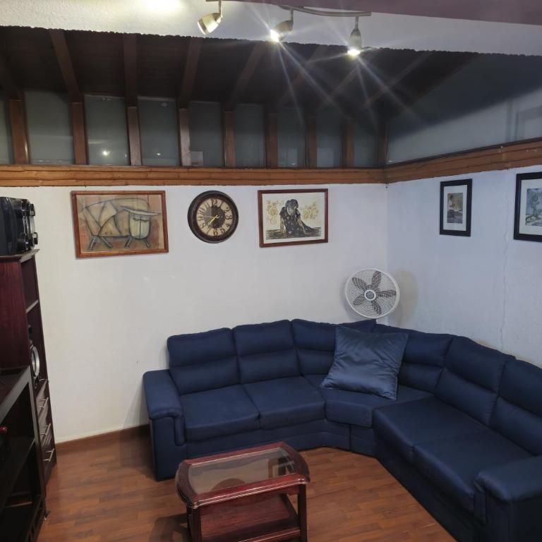 Casa en zona residencial - Casa de 4 dormitorios - 3