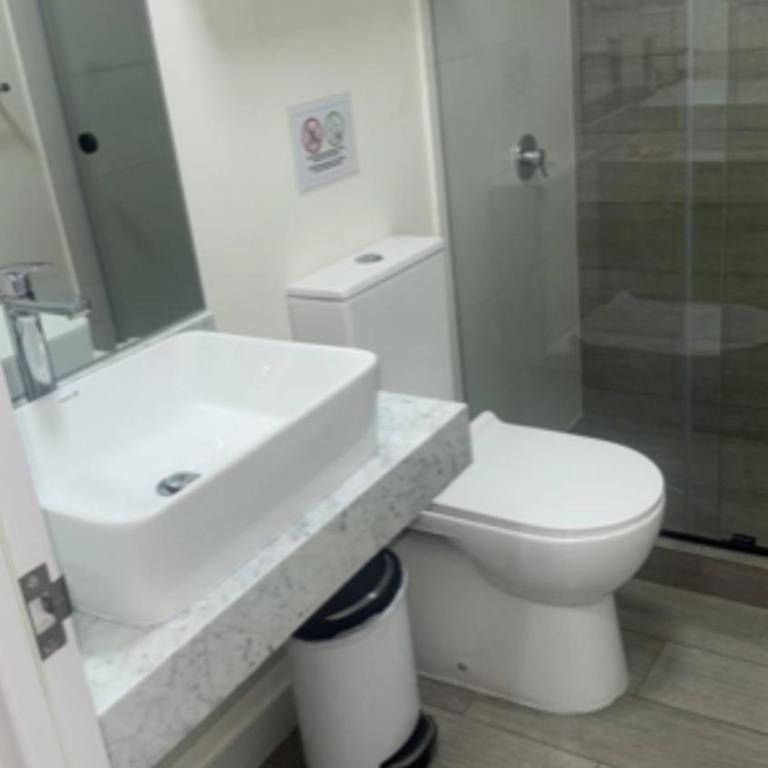 Premium Miraflores Stay with Pool and Amenities - Two-Bedroom Apartment - 14