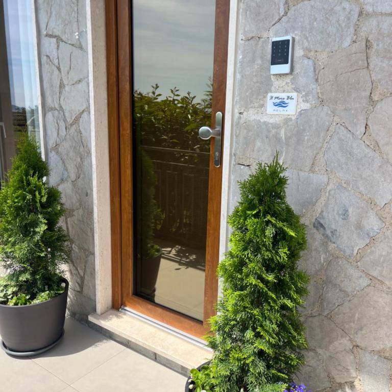 IL MARE BLU - Two-Bedroom Apartment with Jacuzzi and Sauna - 49