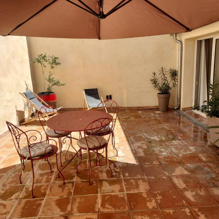 Appartement duplex avec cour extérieure Avignon centre - Apartment mit 2 Schlafzimmern - 10