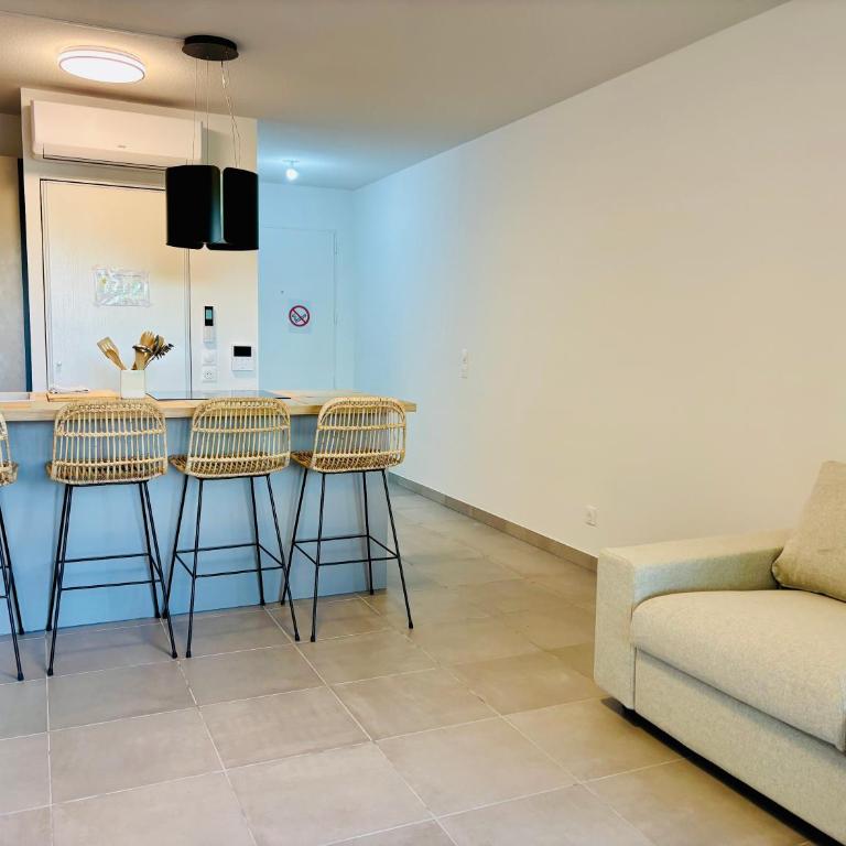 Nice apartment with garden direct access to beach,Parking free - Appartement 2 Chambres avec Terrasse - 28