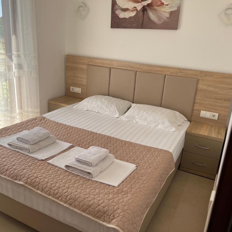 Kollari Apartments - Deluks Apartman sa 2 Spavaće Sobe i Balkonom - 4