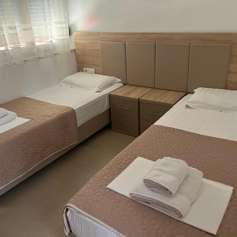 Kollari Apartments - Deluks Apartman sa 2 Spavaće Sobe i Balkonom - 3
