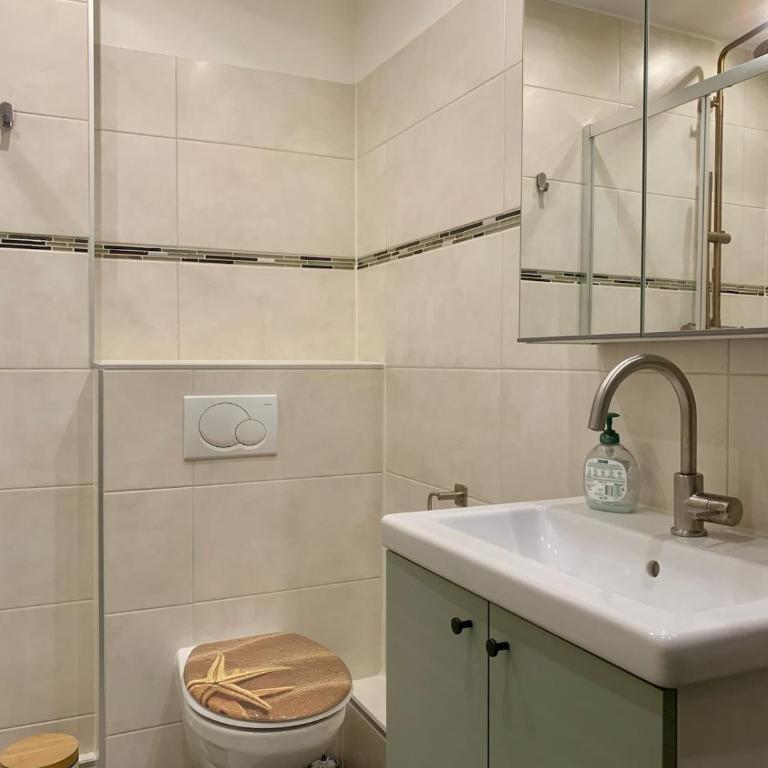Central flat with 3 bedrooms and free parking space - Apartamento - 8