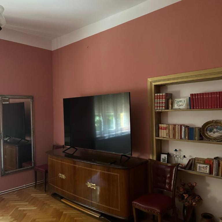 Billy Apartment - Three-Bedroom Apartment - 2