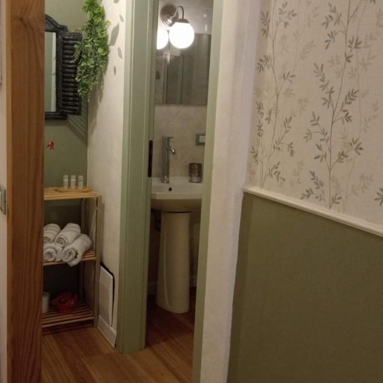 BeeClaire Guest House - Camera Tripla - 8