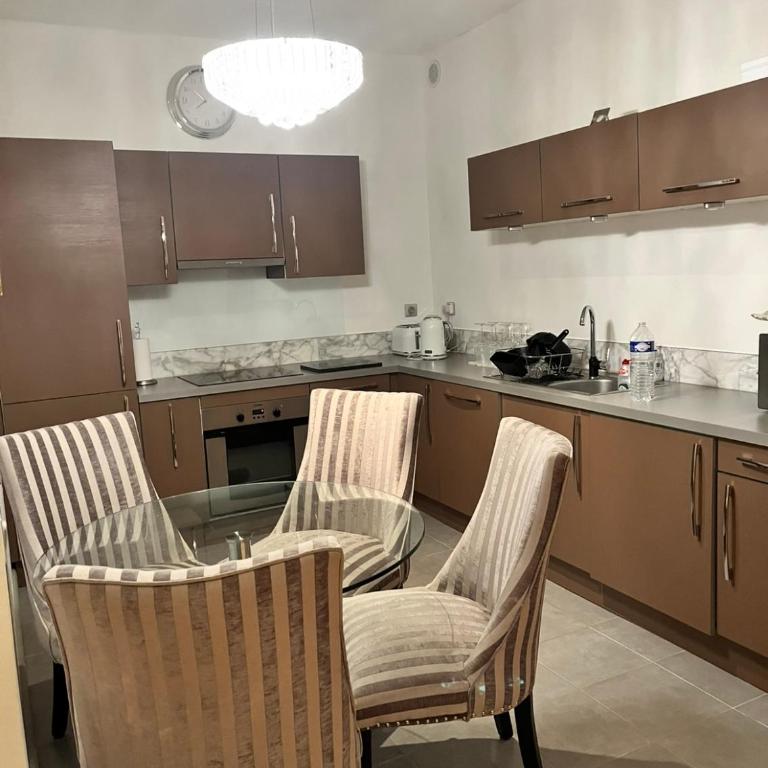 3P Cannes Centre 2min Palais des Festivals,Rue du Antibe location - Apartment mit 2 Schlafzimmern - 13