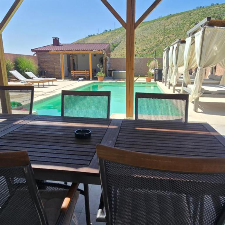 Villa Aqua Vista - Three-Bedroom Villa - 29