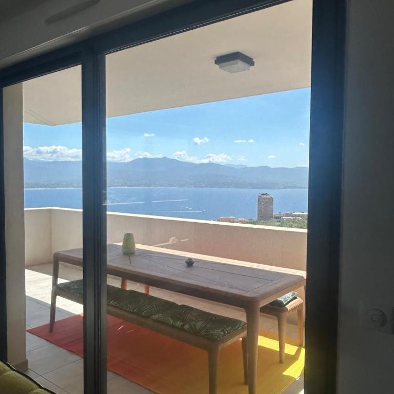 Beautiful Appartment Les terrasses de Torretta room sea view Ajaccio - Appartement 2 Chambres - 25