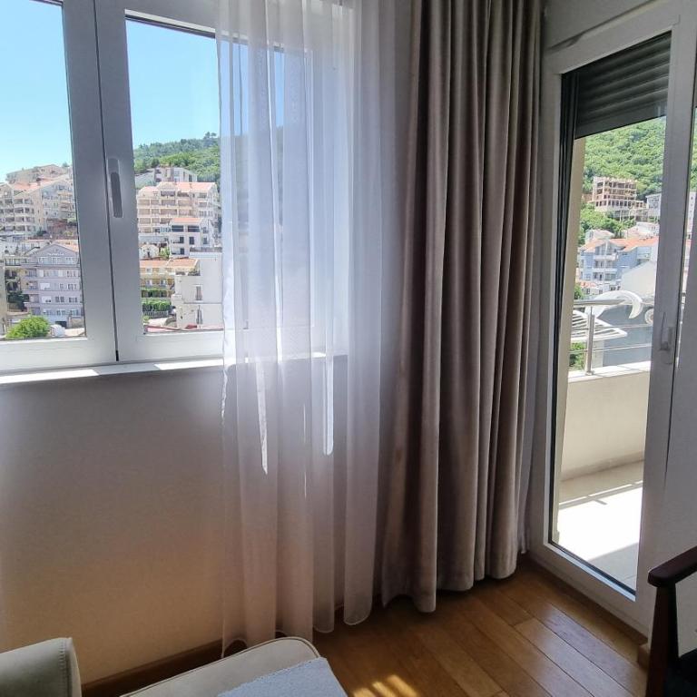 Orange Blues Apartments - Superior One-Bedroom Apartment with Balcony - 27