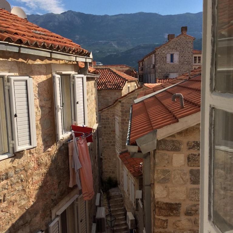 Budva Old City Central Studio Private - One-Bedroom Apartment - 2