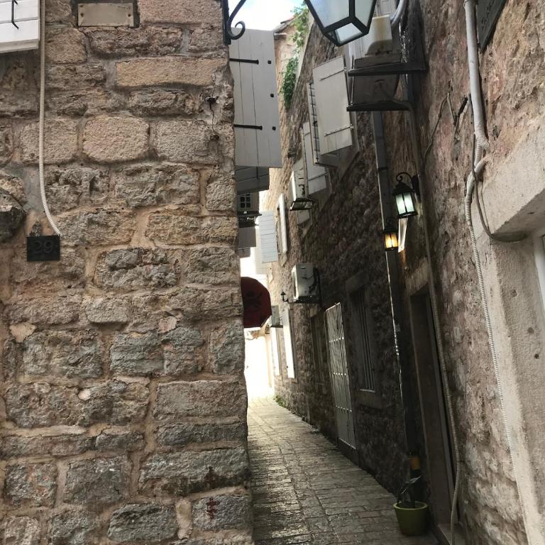 Budva Old City Central Studio Private - One-Bedroom Apartment - 14