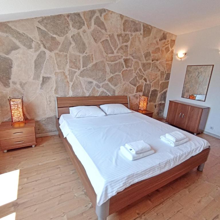 Spacious apartment Kotor - Three-Bedroom Apartment - 10