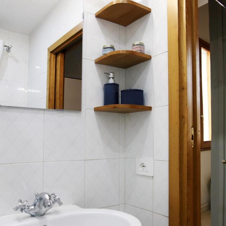 Rome, very central 2 bedrooms 4 beds - Appartamento con 2 Camere da Letto - 5