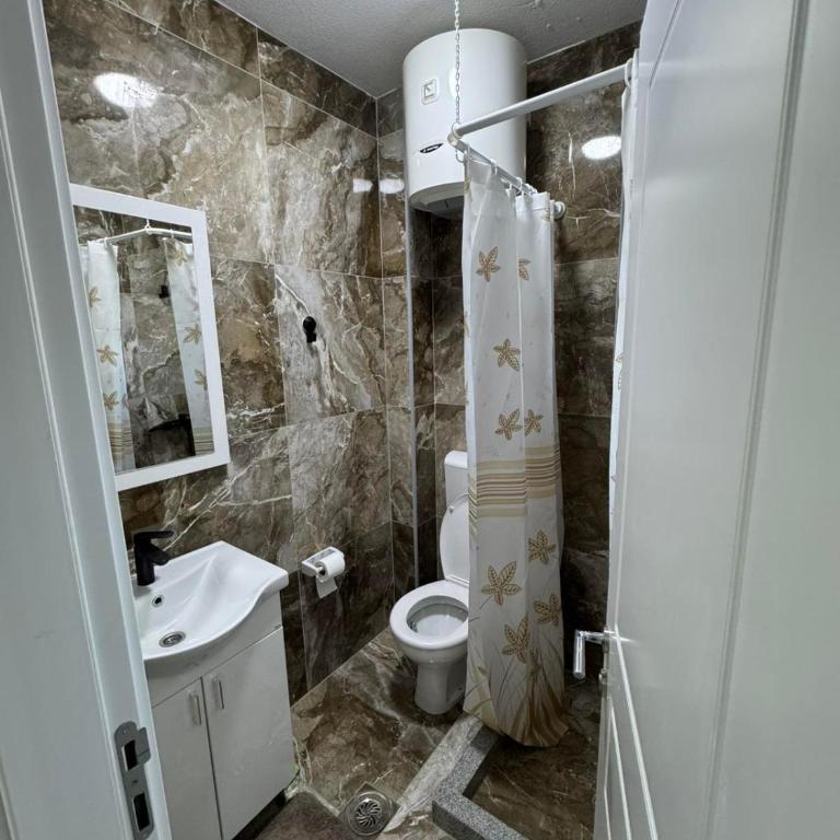 Spasic Apartments Sutomore - Deluks Dvokrevetna Soba sa Bračnim Krevetom i Balkonom - 4