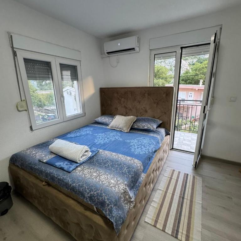 Spasic Apartments Sutomore - Deluks Dvokrevetna Soba sa Bračnim Krevetom i Balkonom - 2