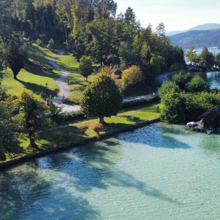 Alte Villa 400m2 Seegrund nur für euch - old villa with 400m2 beach just for you - Villa - 43