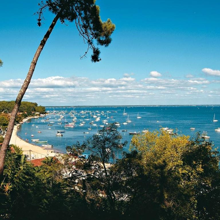L'escale Arcachonnaise - Appartement T3 - 6 couchages - WIFI- PARKING PRIVÉ GRATUIT - Plages commerces à pied - Two-Bedroom Apartment with Balcony and Terrace - 20