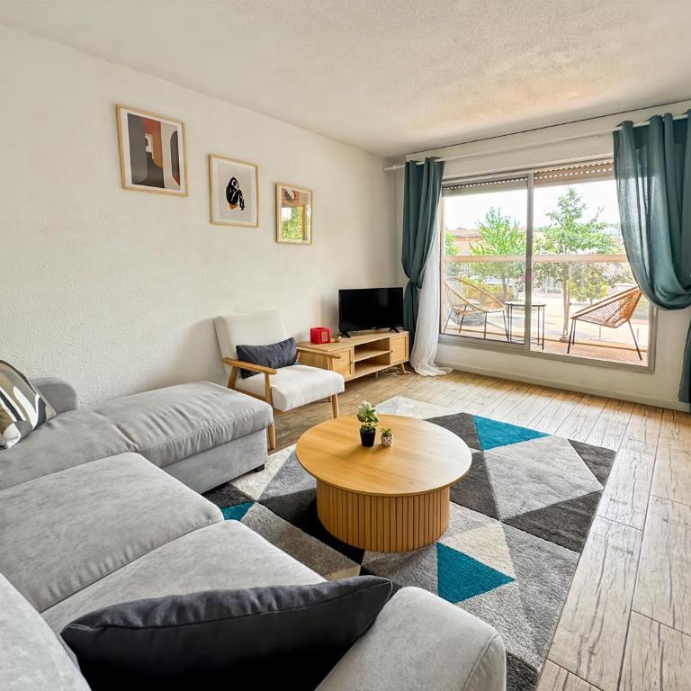 L'escale Arcachonnaise - Appartement T3 - 6 couchages - WIFI- PARKING PRIVÉ GRATUIT - Plages commerces à pied - Two-Bedroom Apartment with Balcony and Terrace - 1