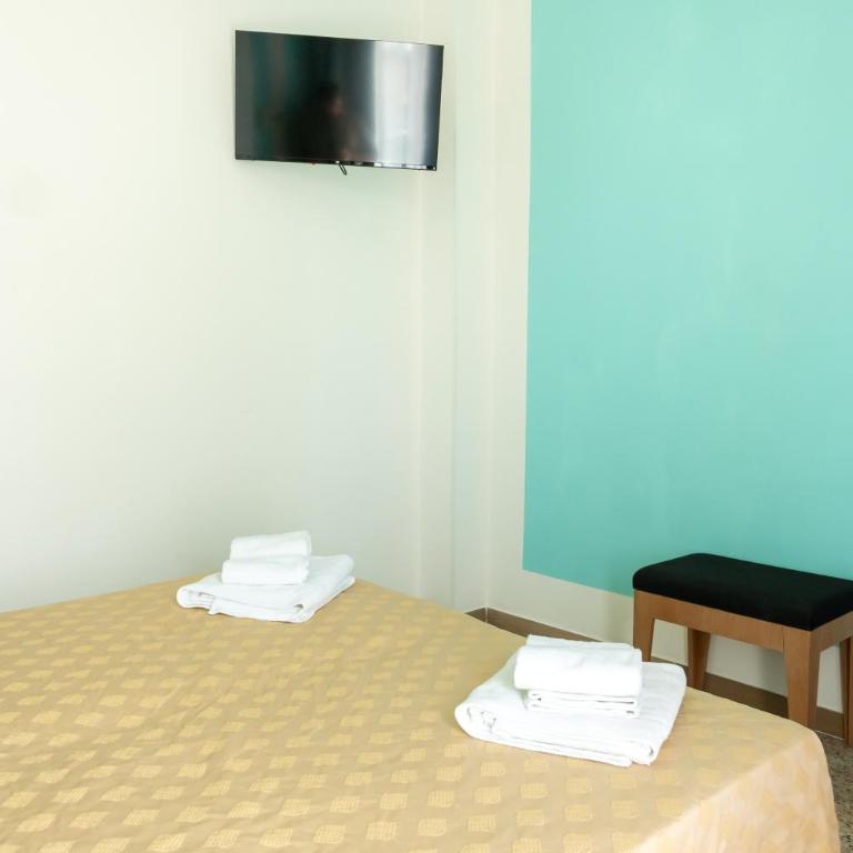 Hotel Gin sul mare - Camera Matrimoniale - 11