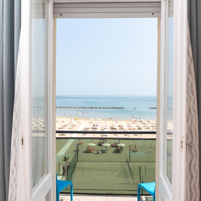 Hotel Gin sul mare - Camera Matrimoniale Standard - 5