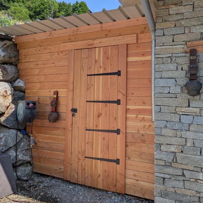 Le Bois Cosy appartement 4 étoiles 6 personnes, ACCES SKI ALPE D'HUEZ GRAND DOMAINE A 3 K M - Appartement 2 Chambres - Vue sur Lac - 83