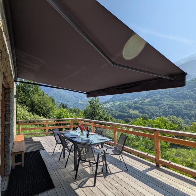 Le Bois Cosy appartement 4 étoiles 6 personnes, ACCES SKI ALPE D'HUEZ GRAND DOMAINE A 3 K M - Appartement 2 Chambres - Vue sur Lac - 81