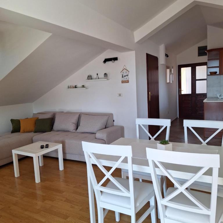 Savo Apartments - Apartman sa 2 Spavaće Sobe, Terasom i Pogledom na More - 13