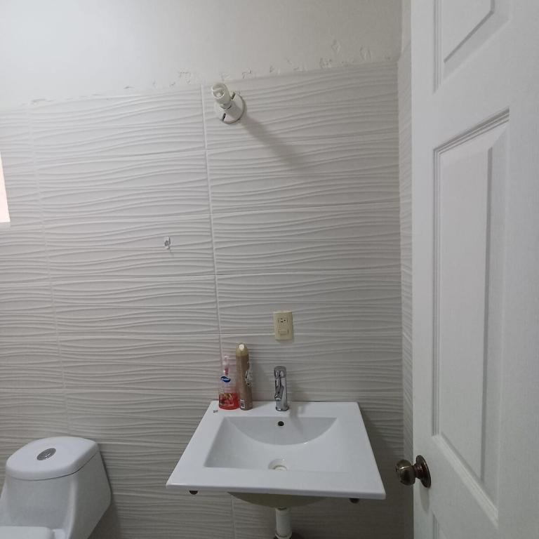 In San Felipe, 3 blocks from the church - Casa de 3 dormitorios - 17