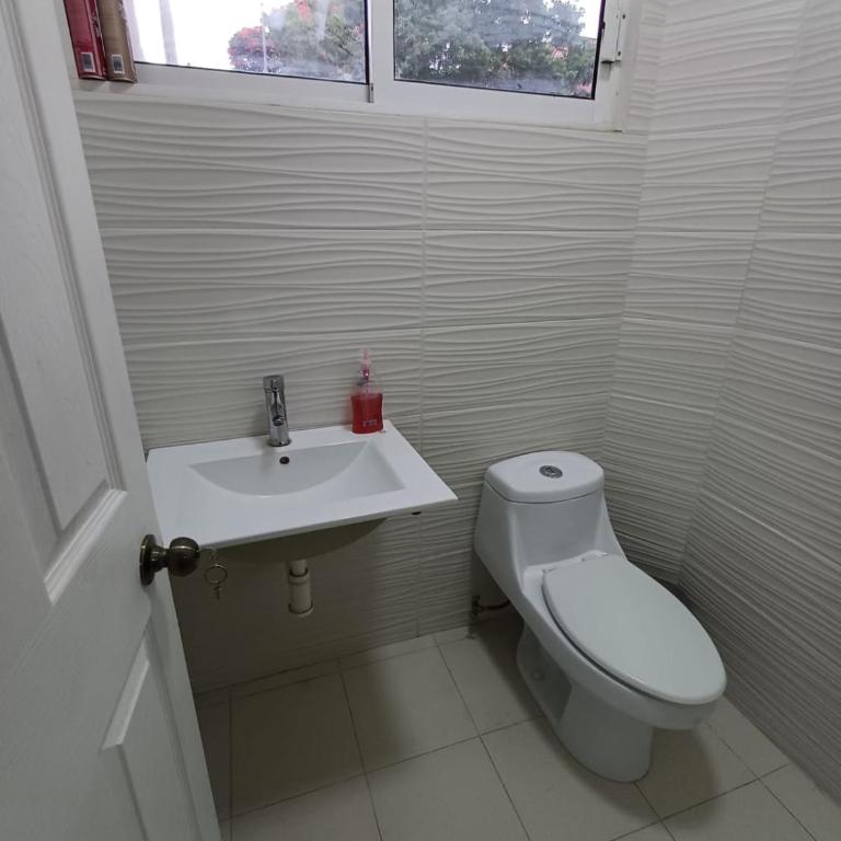 In San Felipe, 3 blocks from the church - Casa de 3 dormitorios - 26