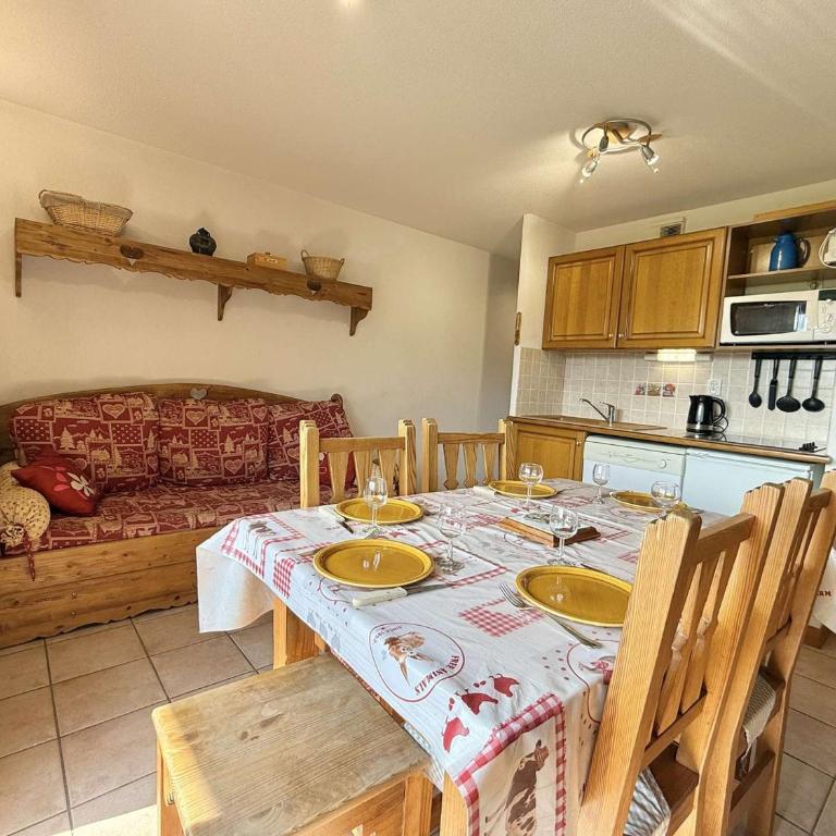 Spacieux 3 pièces à Praz-sur-Arly, balcon sud-ouest, garage, proche centre et remontées mécaniques - Appartement 2 Chambres - 2