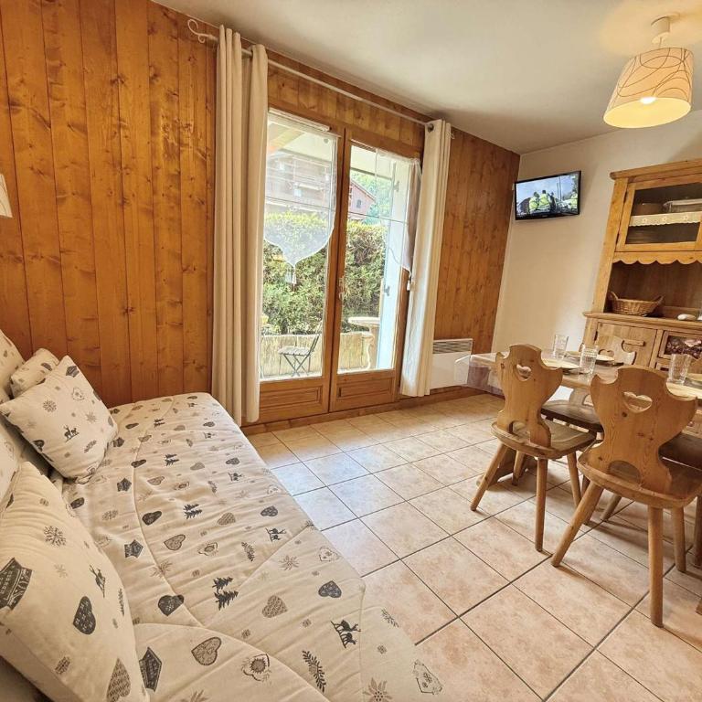 Charmant Studio Cabine à Praz-Sur-Arly, Ideal Pour 4 avec Parking, Proche Village et Remontées - Appartement 1 Chambre - 2