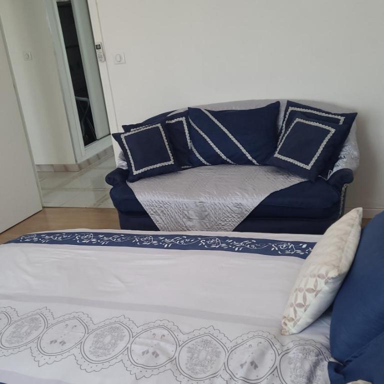 Appartements Au Cros De Cagnes - Appartement avec Balcon et Vue sur la Mer - 11