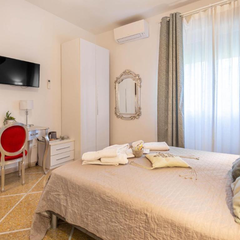 MIGU POINT Pisa - Camera King Deluxe - 11
