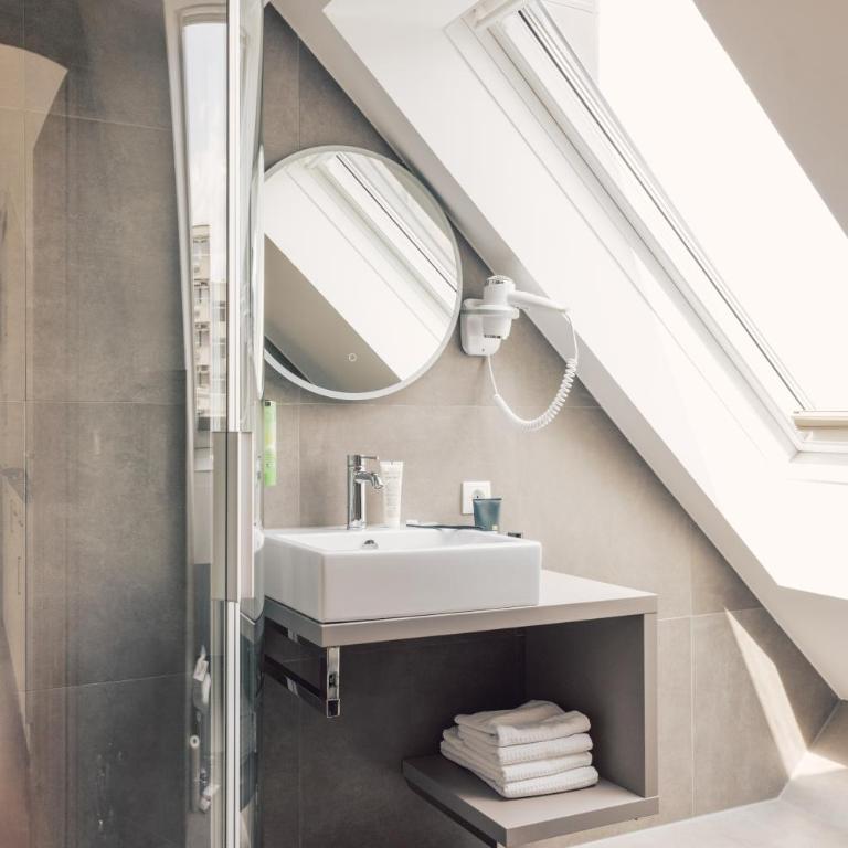 Boutique Hotel Zach - Doppelzimmer mit Terrasse - 2