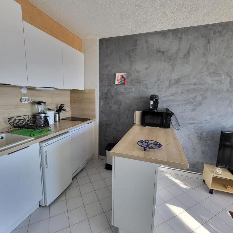 Studio 1 bedroom, very nice view with parking space - Appartement 2 Chambres - 7