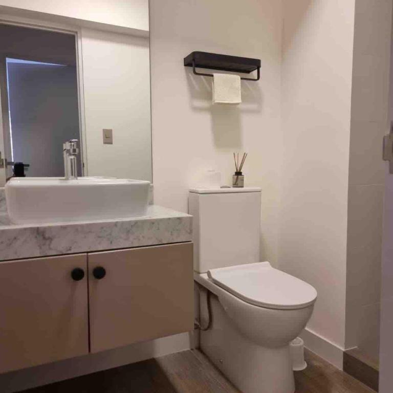 Cozy apartment by Parque Kennedy, Miraflores - Two-Bedroom Apartment - 7