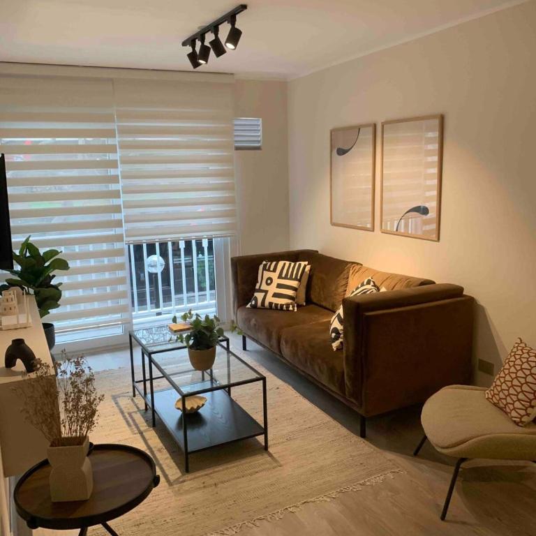 Cozy apartment by Parque Kennedy, Miraflores - Two-Bedroom Apartment - 9