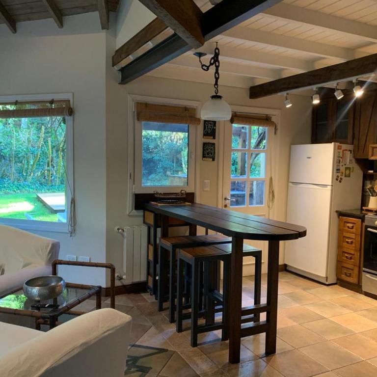 casa Cariloimagine, para 14 personas, con servicios, 3 cuadras de la playa y 3 del centro comercial - Casa - 25